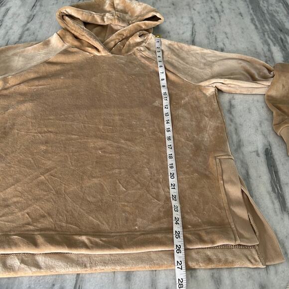 Tan Velour Plush Hooded Pullover Top Woman Size Medium NWT - Picture 9 of 10